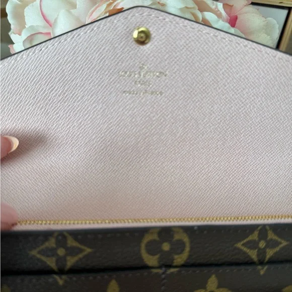 Louis Vuitton Sarah Wallet Rose - Picture 5 of 10